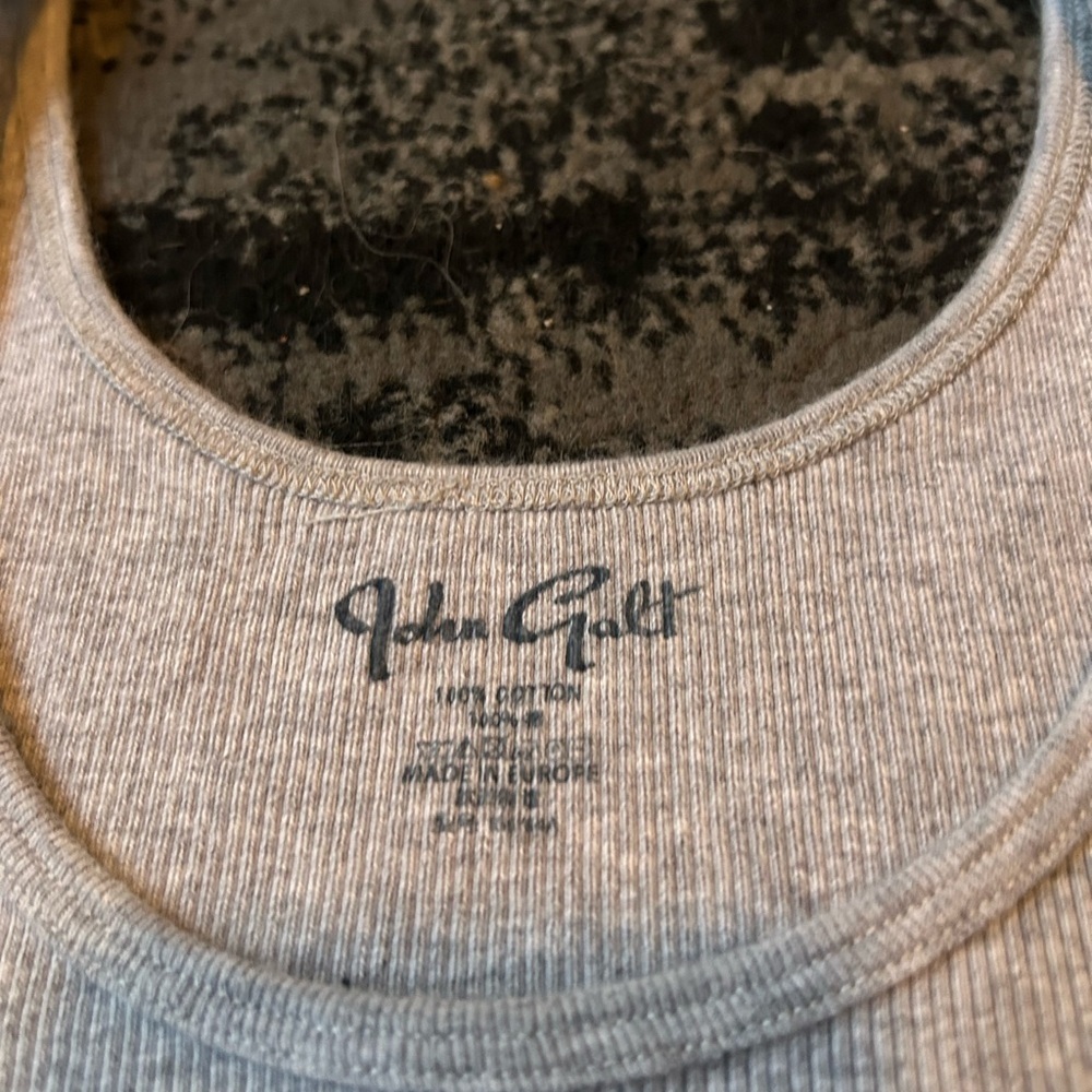 BRANDY MELVILLE John Galt Ribbed Hawaii Tank With Raw Hem - Picture 4 of 5
